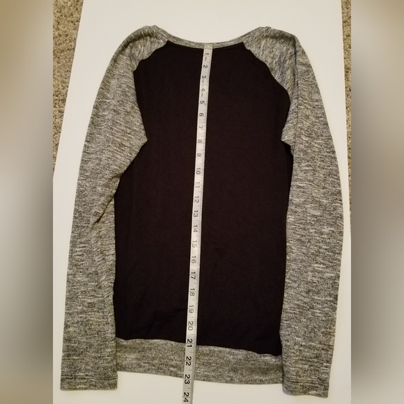 Women's Kut from the Kloth Black & Floral blouse - Picture 3 of 5